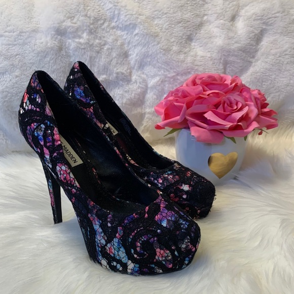 Steve Madden Jezebel Black Multi Lace Pump - Picture 5 of 14